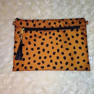 Logan and Lenora flat clutch